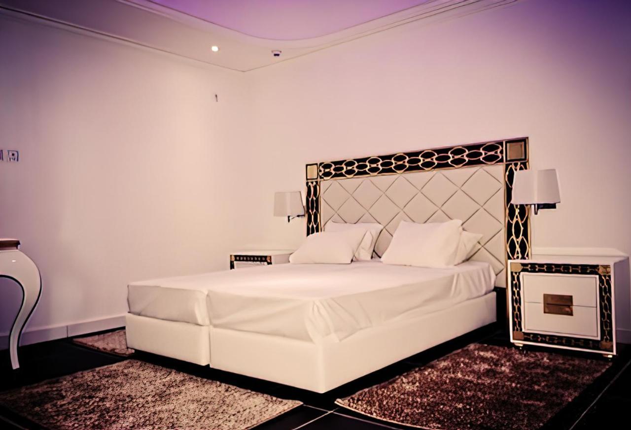 Hotel Raya Tichy 외부 사진