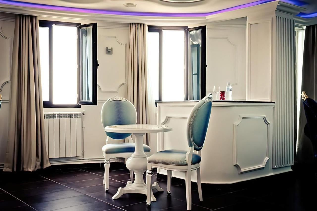 Hotel Raya Tichy 외부 사진